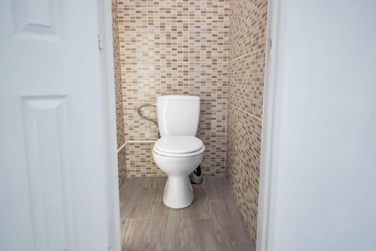 Chic Central Flat With River View Budapest Exteriör bild